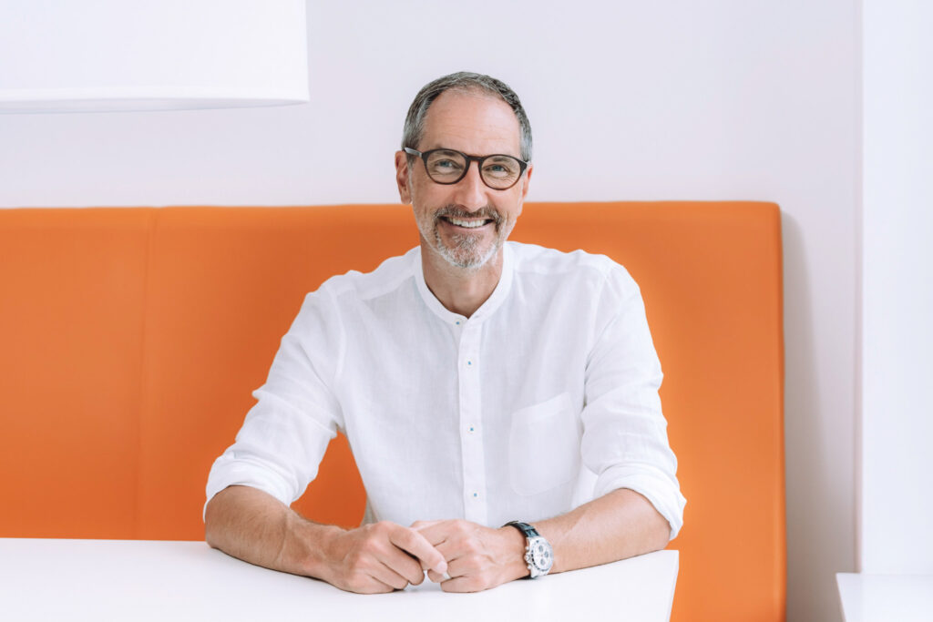 fotoleben.com_juliabuck_fotografin_langenfeld_solingen__nrw_fotostudio_studiofotos_portraifotografie__businessfotos_Herzbusiness_selfbranding_femaleportraits_businessfotografie-884